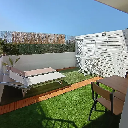 Domussolar Where The Journey Is Apartment